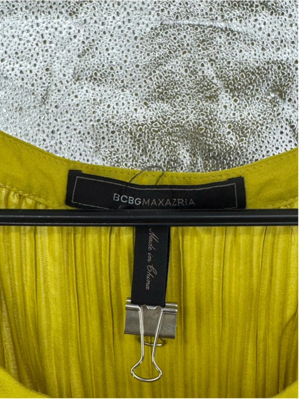Women's BCBGMAXAZRIA Pleated Midi Dress Yellow Blue - Picture 3 of 3